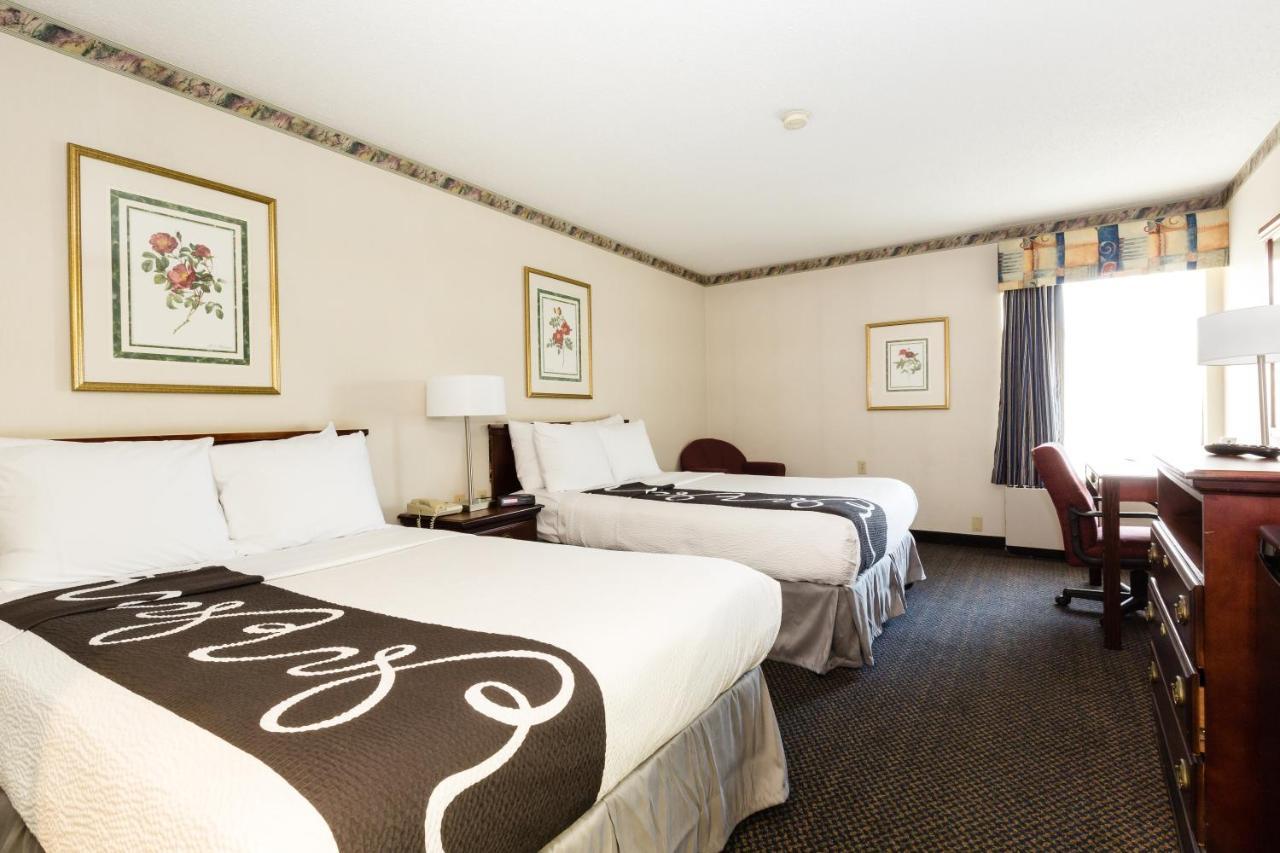 The View Inn & Suites Bethlehem / Allentown / Lehigh Airport Esterno foto